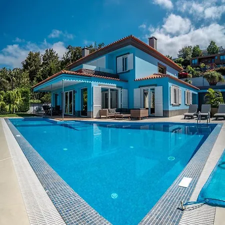 Loureiro Palace With Soccer Field * Funchal